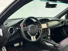Toyota GT86 2.0 D-4S thumbnail 3