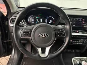 Kia E-Niro ExecutiveLine 64 kWh thumbnail 3