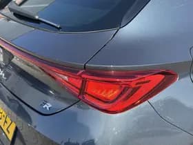 SEAT Leon Sportstourer 1.0 TSI FR Business Intense thumbnail 28