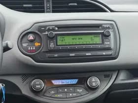 Toyota Yaris 1.5 Hybrid Now thumbnail 13