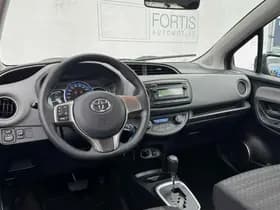 Toyota Yaris 1.5 Hybrid Now thumbnail 6