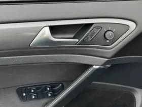 Volkswagen E-Golf E-DITION thumbnail 7