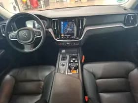 Volvo V60 2.0 B3 Momentum Advantage thumbnail 3