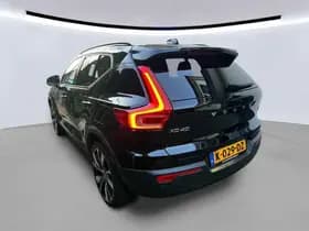 Volvo XC40 Recharge P8 AWD R-Design thumbnail 12