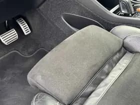 Volvo XC40 Recharge P8 AWD R-Design thumbnail 23