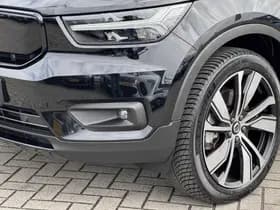 Volvo XC40 Recharge P8 AWD R-Design thumbnail 34