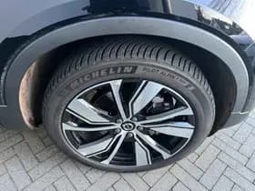 Volvo XC40 Recharge P8 AWD R-Design thumbnail 8