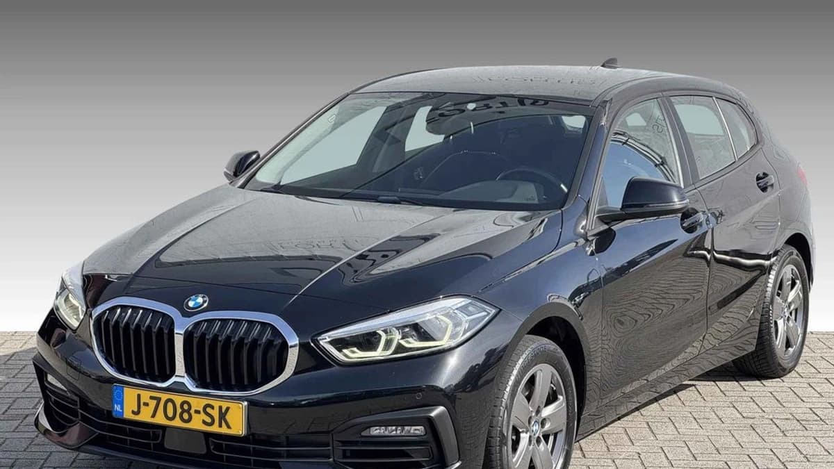 BMW 1 Serie 118i Executive Edition — foto 1