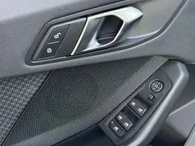 BMW 1 Serie 118i Executive Edition thumbnail 25