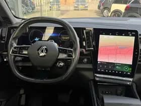 Renault Austral 1.2 E-Tech full hybrid 200 iconic thumbnail 5