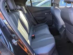 Peugeot 2008 1.2 PureTech Blue Lease Allure thumbnail 12