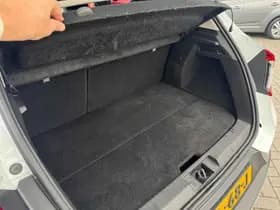 Renault Captur 1.6 E-Tech Plug-in Hybrid 160 Intens thumbnail 10