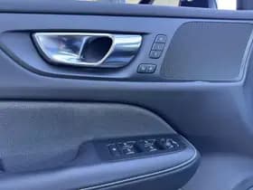 Volvo V60 2.0 B3 R-Design thumbnail 23