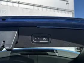 Volvo V60 2.0 B3 R-Design thumbnail 25