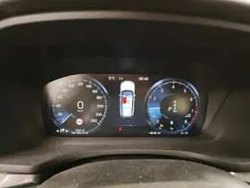 Volvo V60 2.0 B3 R-Design thumbnail 9