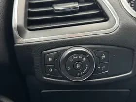 Ford S-Max 1.5 Titanium 7p. thumbnail 29