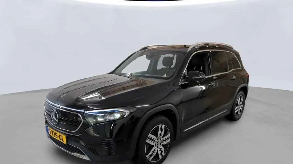 Mercedes-Benz EQB 250 Luxury Line 67 kWh — foto 1