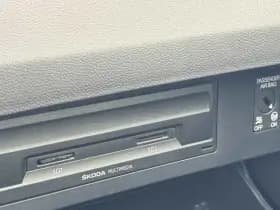 Skoda Octavia Combi 1.0 TSI Greentech Ambition Business thumbnail 10