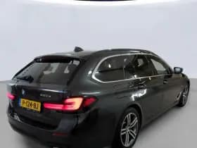 BMW 5 Serie Touring 520e Business Edition Plus thumbnail 2