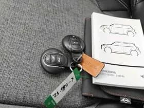 MINI Mini 1.5 Cooper Camden Edition thumbnail 13