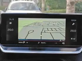 Peugeot 2008 1.2 PureTech Blue Lease Allure thumbnail 7