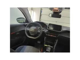 Peugeot E-208 EV Active Pack 50 kWh thumbnail 3