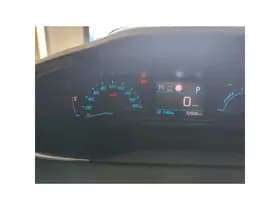 Peugeot E-208 EV Active Pack 50 kWh thumbnail 4