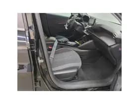 Peugeot E-208 EV Active Pack 50 kWh thumbnail 5