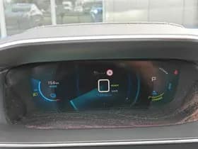 Peugeot E-2008 EV GT 50 kWh thumbnail 13