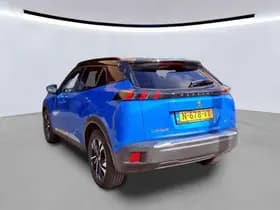 Peugeot E-2008 EV GT 50 kWh thumbnail 6