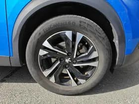 Peugeot E-2008 EV GT 50 kWh thumbnail 8