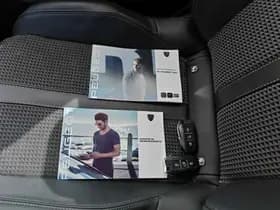 Peugeot E-2008 EV GT 50 kWh thumbnail 10