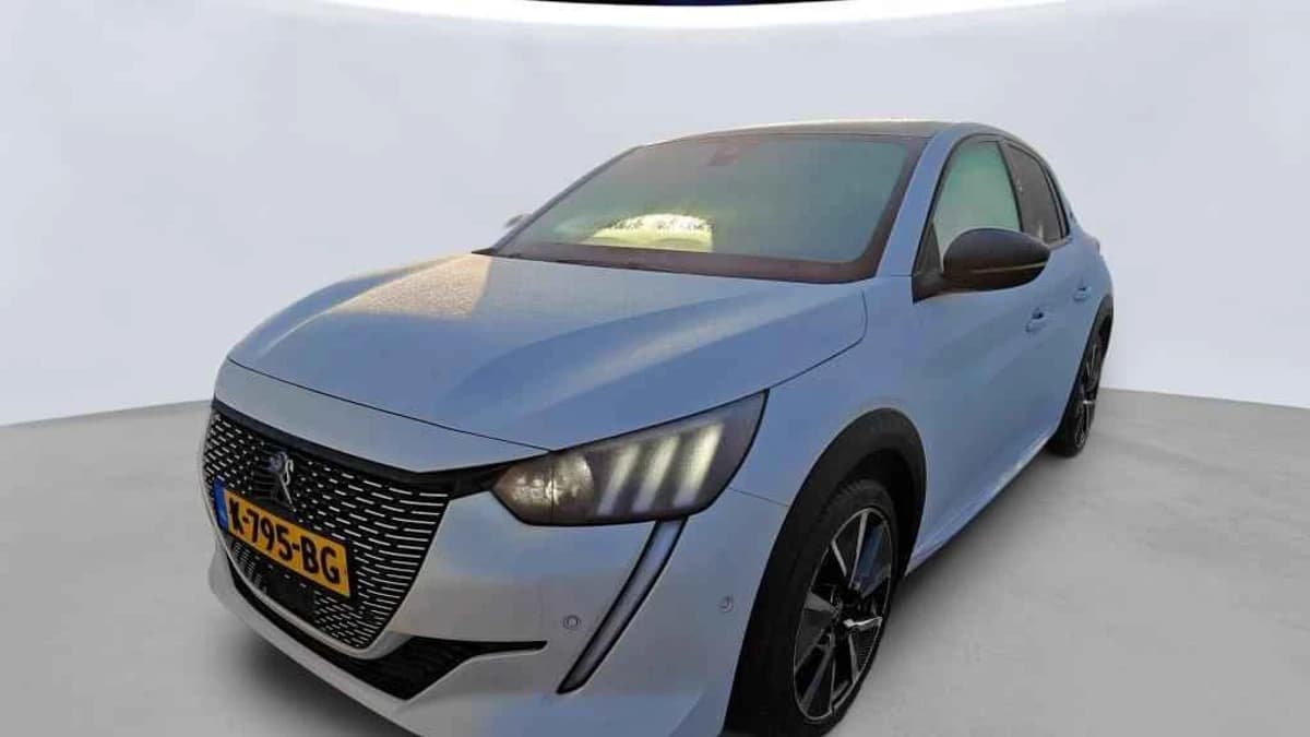 Peugeot e-208 — foto 1