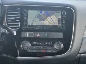 Mitsubishi Outlander thumbnail 24