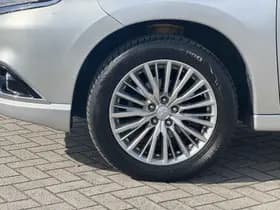 Mitsubishi Outlander thumbnail 34