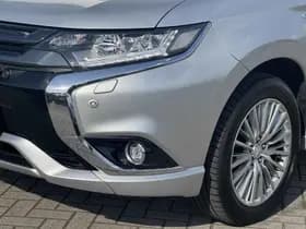Mitsubishi Outlander thumbnail 35