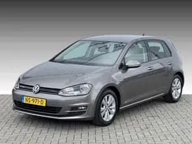 Volkswagen Golf thumbnail 1