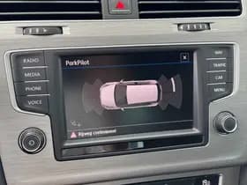 Volkswagen Golf thumbnail 11