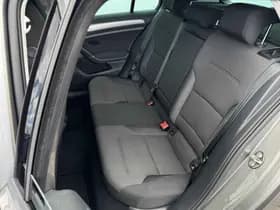 Volkswagen Golf thumbnail 6