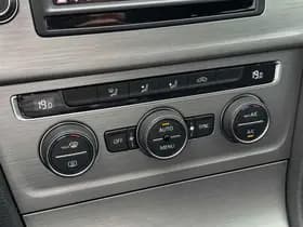 Volkswagen Golf thumbnail 10