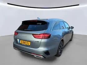 Kia Ceed Sportswagon thumbnail 2