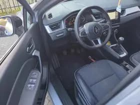 Renault Captur thumbnail 4