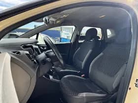 Renault Captur thumbnail 14