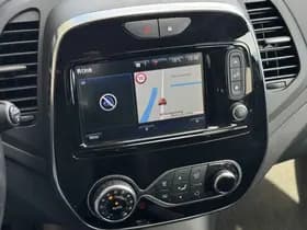 Renault Captur thumbnail 24