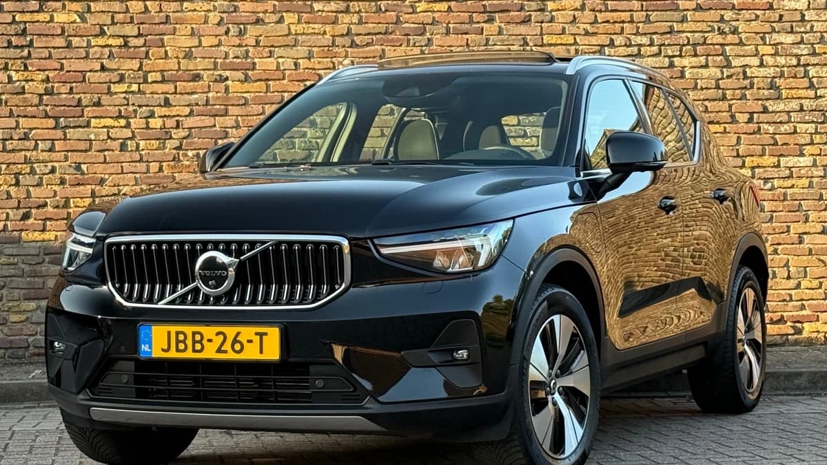 Volvo XC40 — foto 1