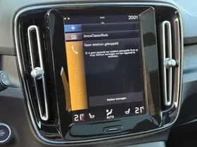 Volvo XC40 thumbnail 45