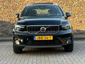 Volvo XC40 thumbnail 6