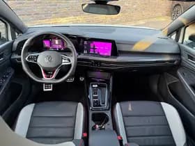 Volkswagen Golf thumbnail 2