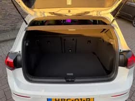 Volkswagen Golf thumbnail 24