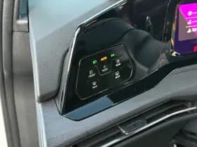 Volkswagen Golf thumbnail 30